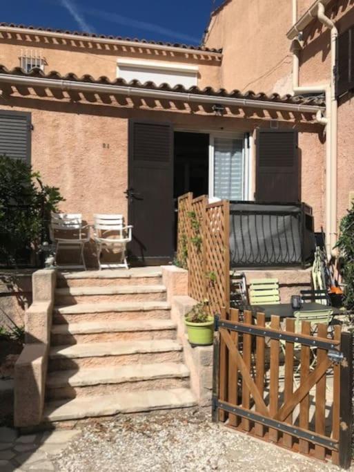 Flat Apartment Fréjus Екстериор снимка